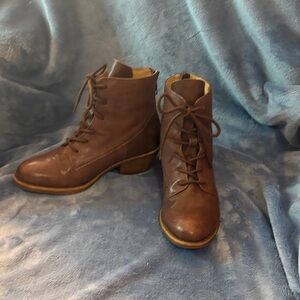 Sofft Brown Leather Lace-Up Boots